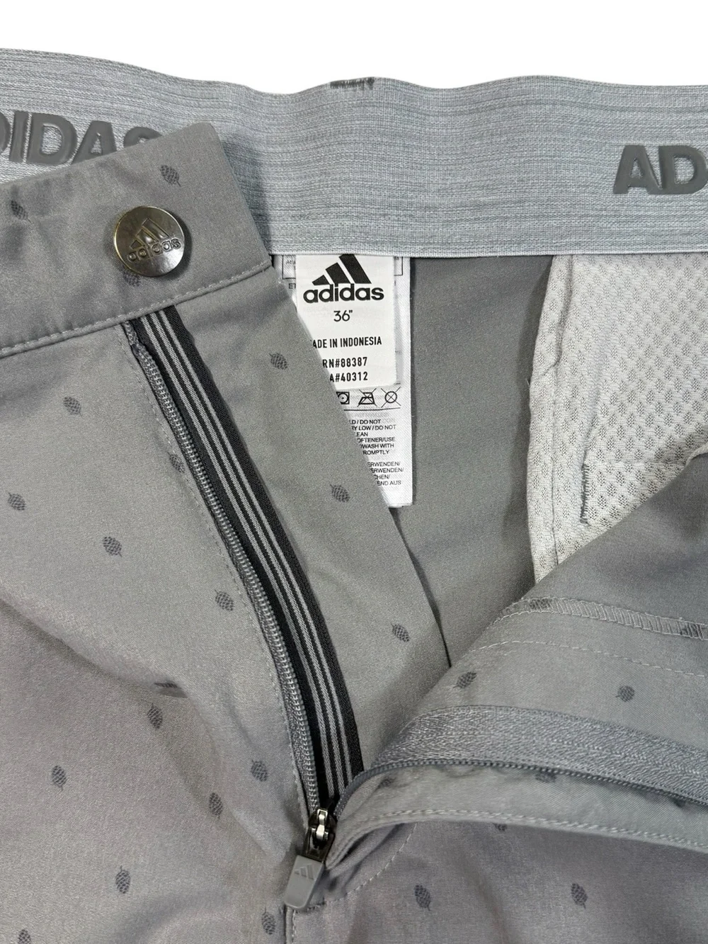 adidas Golf Men’s Gray Pinecone Print Performance Shorts – Size 36 x 9”
